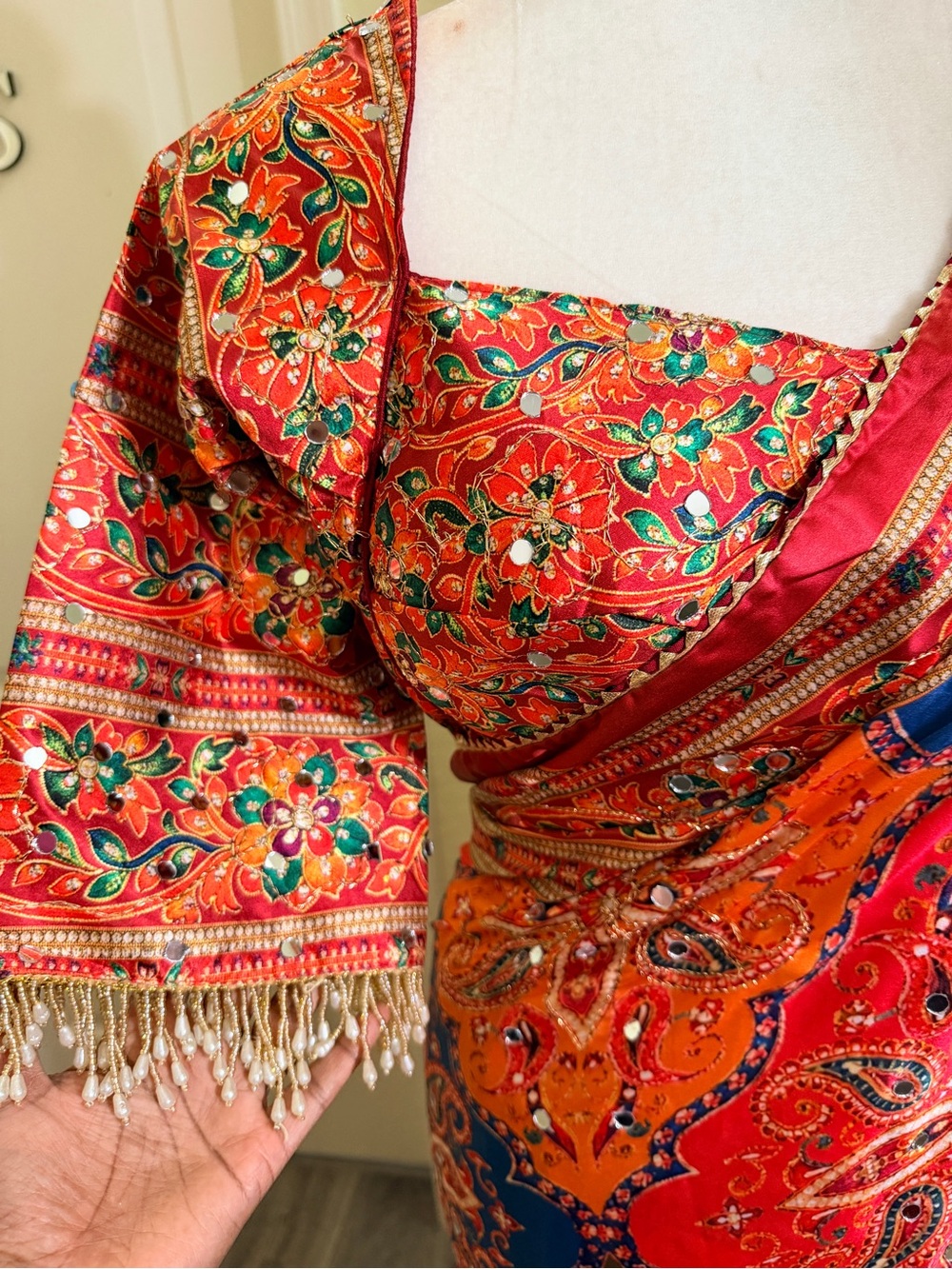 Saree - Picture 7 of 10
